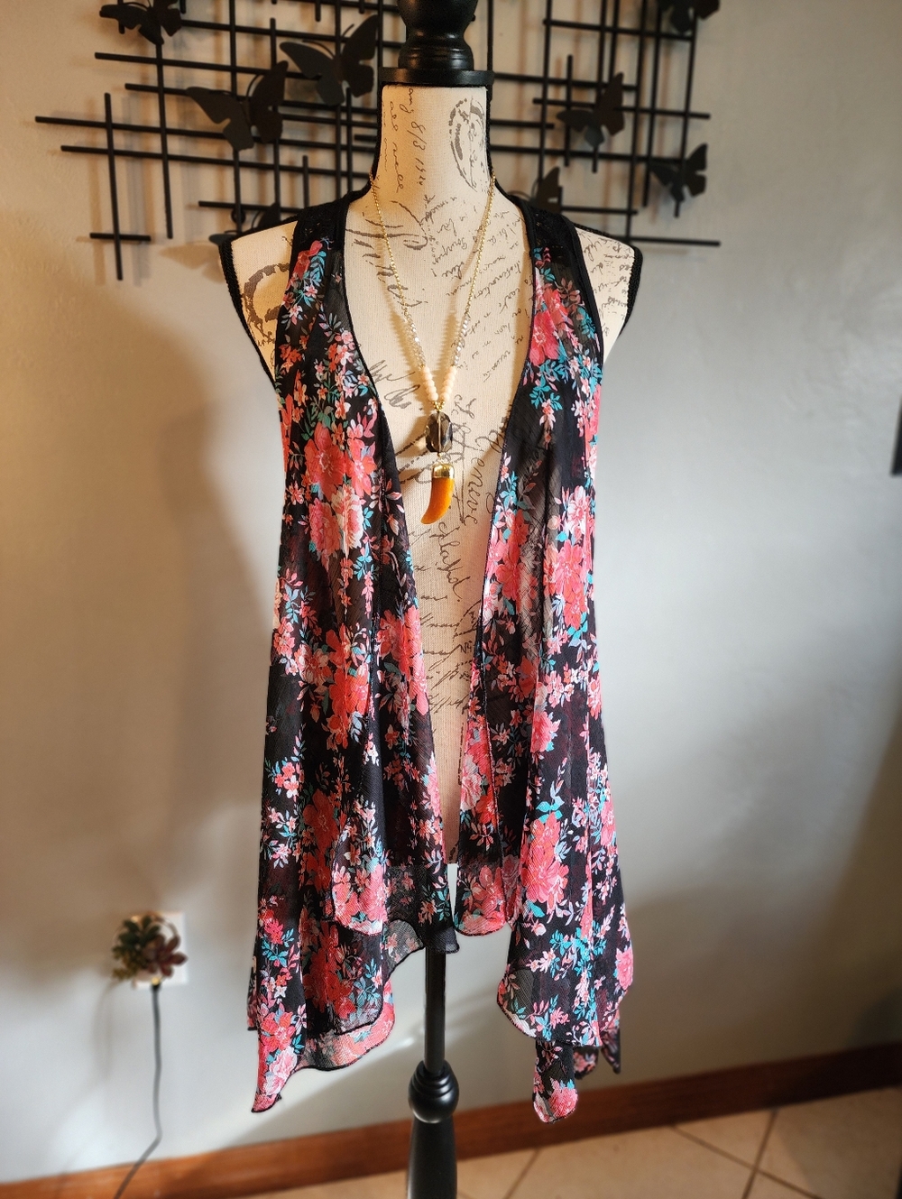 Sheer Floral Lace Back Open Tank